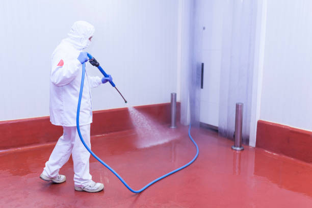 Best Animal Enclosure Cleaning  in Edmond, OK